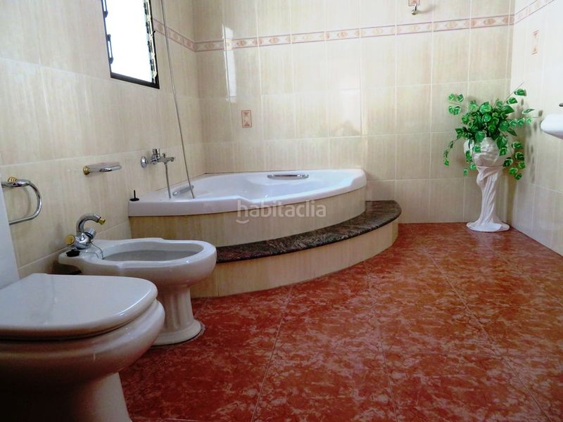 Foto ff7a7f8b-b26c-4f95-a768-6a98c0659df2. Xalet amb xemeneia aparcament piscina a Atzúbia (L´)