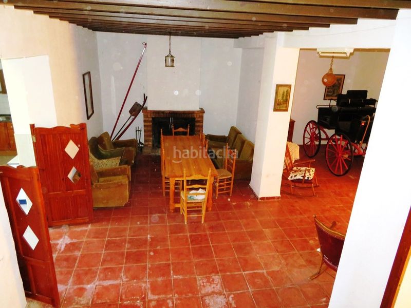 Foto 109936cc-ecd0-4d82-a190-848f261d28f4. Xalet amb xemeneia aparcament a Benidoleig