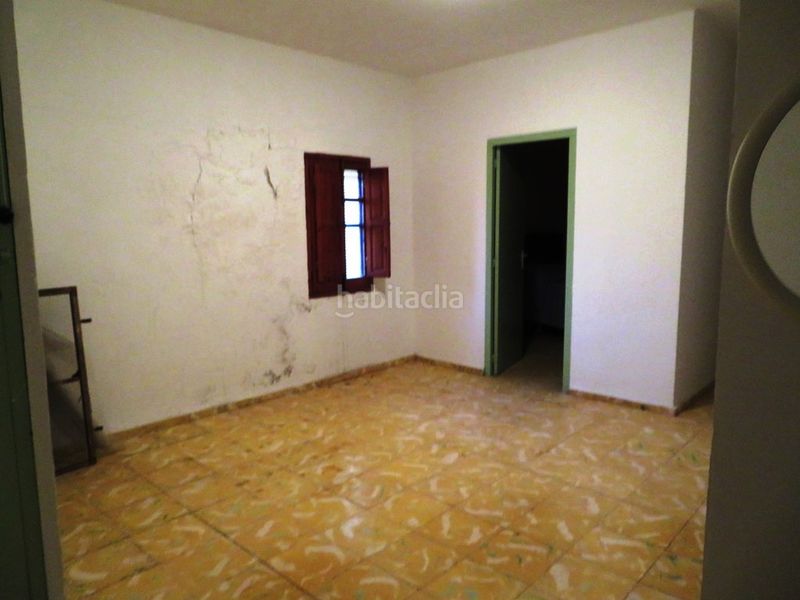 Foto 3902f579-beda-48bc-936b-320ffd925919. Xalet amb xemeneia aparcament a Benidoleig