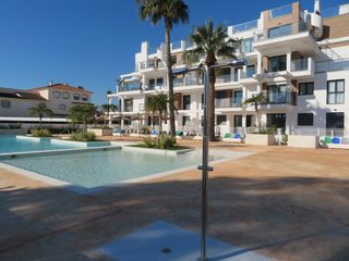 Dachwohnung in El Puerto. Estupendo ático en construcción a 100 m de la playa y a dos km d