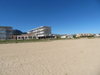 Appartement en Carrer riu xinxilla 1. Apartamento en 1� linea de la playa de les deveses