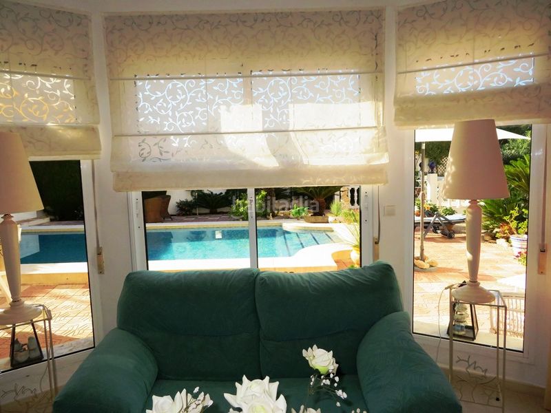 Foto 023696f1-9034-4423-ab89-4819e1314db6. Chalet villa a 100 m de mar en Poblets (els)