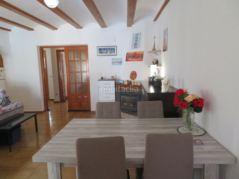 Foto b7abd9c1-325f-4018-ac44-ca8d0c4ab2a1. Chalet avec cheminée parking piscine dans Poblets (els)