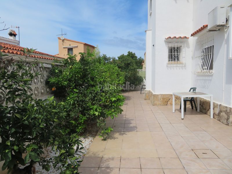 Foto d9847d4e-02a9-417d-9c9a-52a55e78b338. Chalet avec cheminée parking piscine dans Poblets (els)