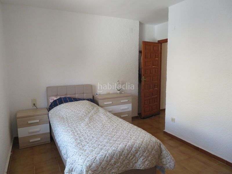Foto f35cdfe5-bb9f-4c24-b787-e34f658f5671. Chalet avec cheminée parking piscine dans Poblets (els)