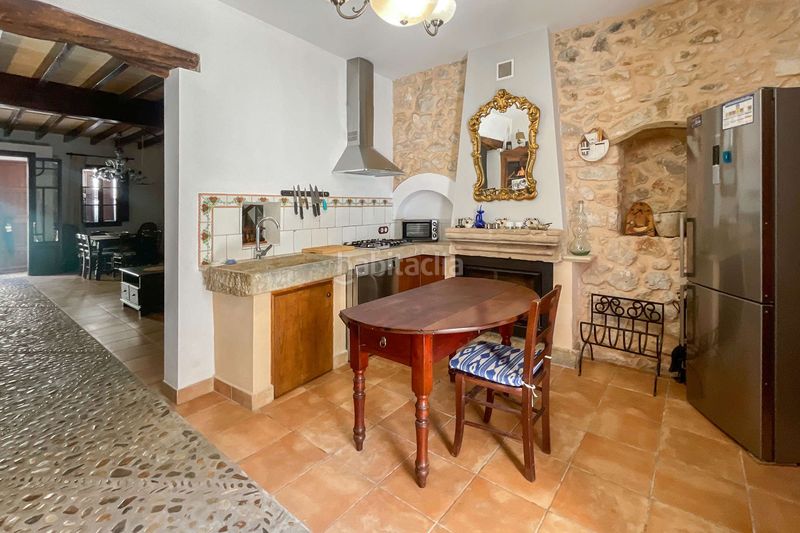 Foto d0616dd7-0e74-47ff-8775-136ec8ab9ca7. Casa adossada a Petra
