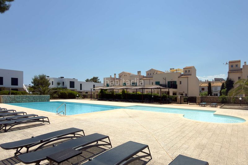 Foto fd614fb2-4288-4f34-9141-d9787c0c4e3e. Casa adossada amb aparcament a Cala Ratjada Capdepera