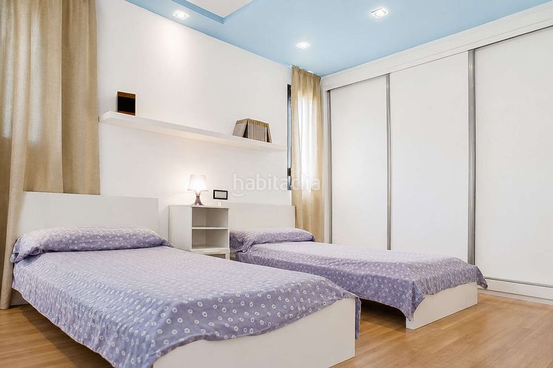 Foto b3a85bd7-129a-4015-afb4-221efcef9bf8. Casa aparellada a Can Pastilla Palma de Mallorca