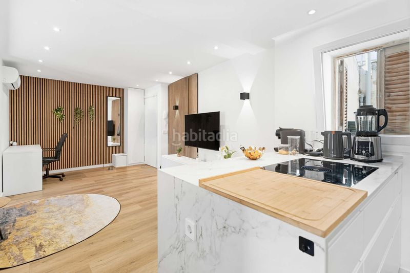 Foto b7e7d9eb-cf92-4665-bbe4-5f11c09180e1. Pis a La Llotja-Born Palma de Mallorca