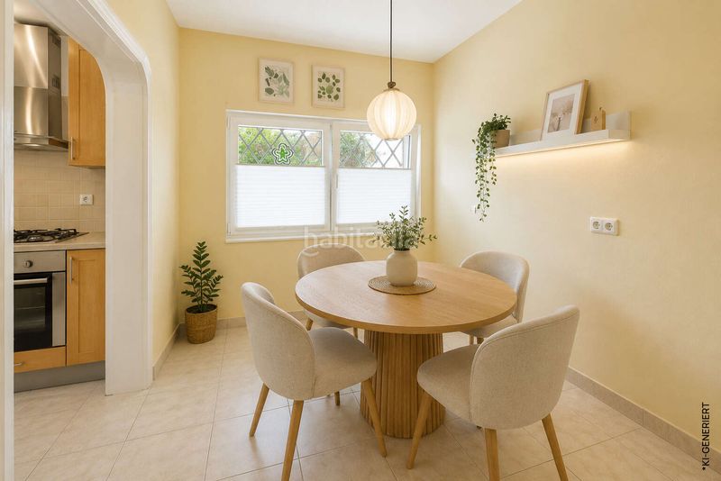 Foto c0667131-e205-4194-a2bd-f1e748e28fa2. Casa amb aparcament a port d´Alcúdia-platja dálcúdia Alcúdia