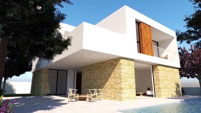 Foto f003c33e-ebc6-4a77-831d-0829af4b2195. Casa amb aparcament a Cala Ratjada Capdepera