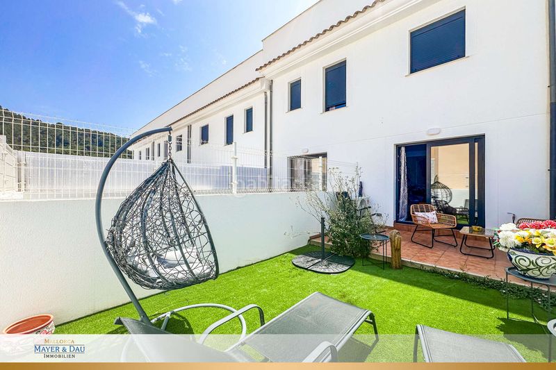 Foto b4a80357-6764-43e2-b620-467b01df2704. Casa adossada amb aparcament a Capdepera poble Capdepera