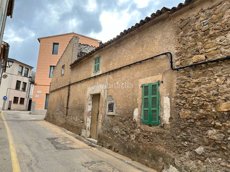 Foto 3592bf5b-50b7-4be2-9f0c-fc70ad3e279d. Casa amb aparcament a Artà poble Artà