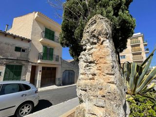 Maison à Muro. Diamante en muro casa de pueblo con mucho potencial para moderni