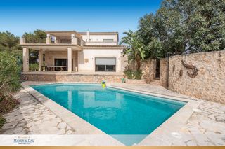House in Sa Ràpita - Ses Covetes. Sa rapita chalet mediterráneo del más alto nivel cerca de la pla