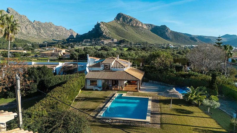 Foto e3ed5726-e478-4697-82b6-7f0a9d88b5ea. Casa amb calefacció aparcament a port de Pollença Pollença
