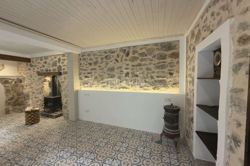 Foto 8c8d4c53-eac7-4afb-9ff8-ff4e971d17e4. Casa amb calefacció a Artà poble Artà