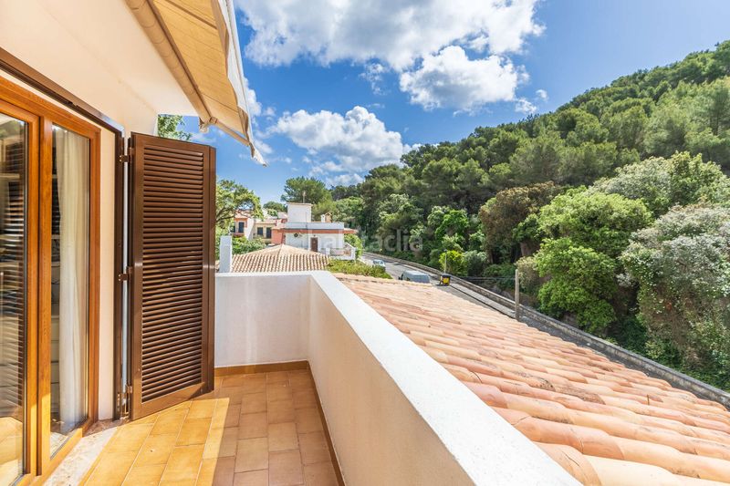 Foto 5fb0d901-1153-42c7-a93e-f47701e6456a. Casa aparellada amb calefacció aparcament a Cala Sant Vicenç Pollença