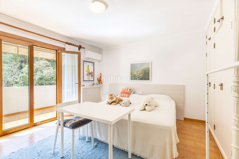 Foto dd5d9adc-8909-437a-9b46-61eb509c65a3. Casa aparellada amb calefacció aparcament a Cala Sant Vicenç Pollença