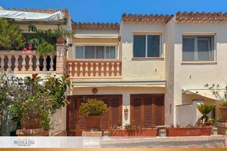 Affitto Casa a schiera in Canyamel. Se alquila casa adosada reformada con vistas al mar, terraza y c