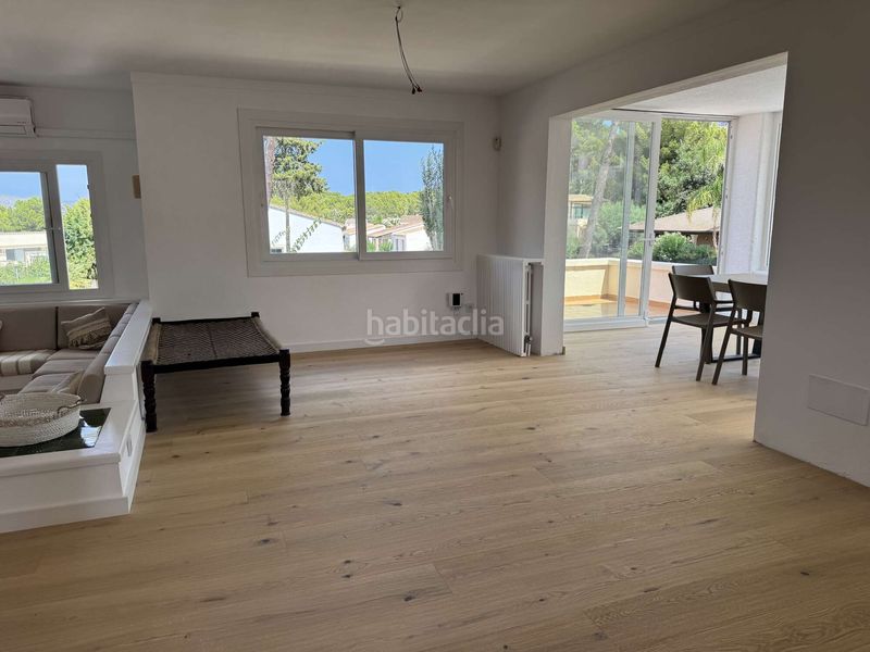 Foto 323361e7-1697-4bb1-8d0a-3f50d6762a81. Casa amb calefacció aparcament a port d´Alcúdia-platja dálcúdia Alcúdia