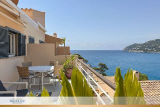 Casa adossada a Canyamel. Acogedora vivienda adosada con acceso al mar, vistas panorámicas