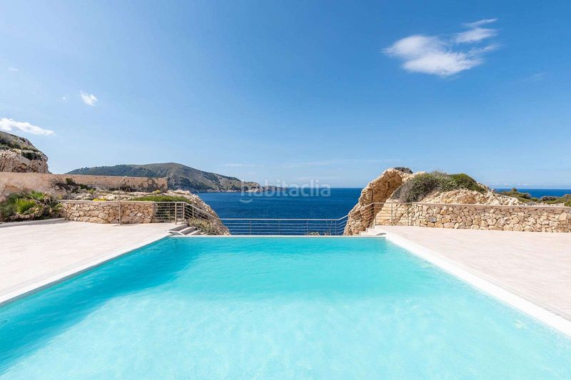 Foto 113c7d56-3777-436d-b911-9f6589d10a72. Casa adossada amb aparcament a Cala Ratjada Capdepera