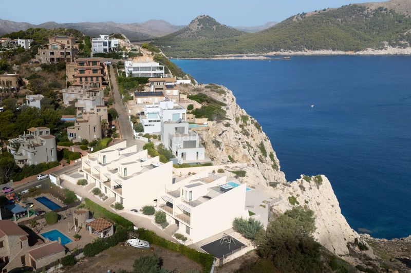 Foto 5b67f520-cf5b-407a-ad64-77948bf22bfb. Casa adossada amb aparcament a Cala Ratjada Capdepera