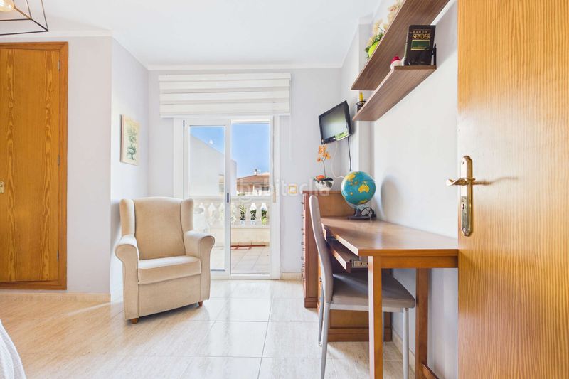 Foto a58c292f-88e4-4821-8d1c-174b3b388ac4. Casa aparellada amb calefacció a Muro