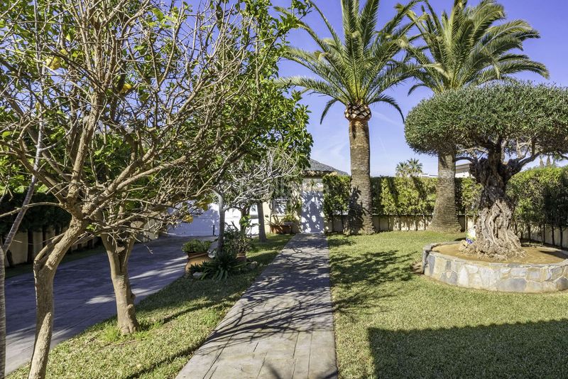 Foto a5f0bdc0-b552-4a10-9bc5-5c84958e8d93. Casa aparellada amb calefacció a Muro