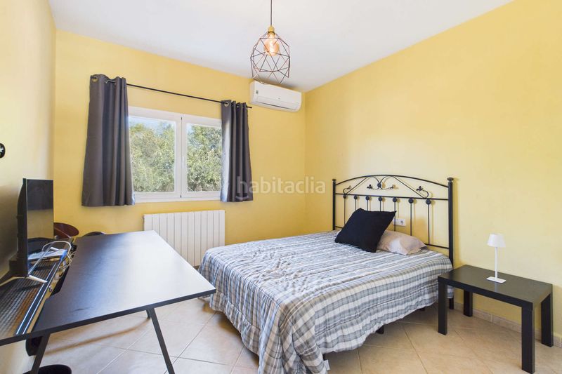 Foto db951588-c859-4ecc-9a6d-fba8e01c5297. Masia amb calefacció aparcament a Campos poble Campos