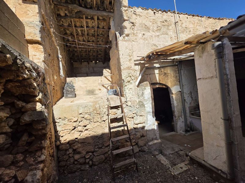 Foto af7af472-27d7-4e2c-9315-83b2da995dc6. Casa amb aparcament a Muro