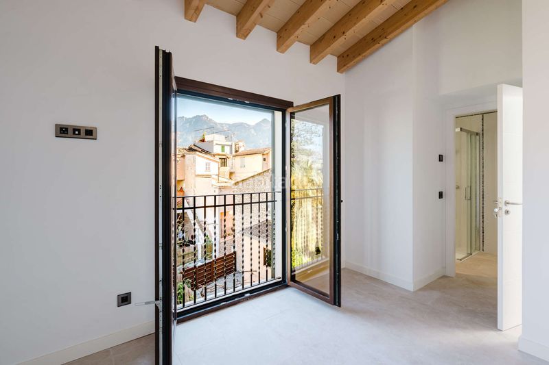 Foto 76e88b0a-10c2-4020-b558-8d516ffecb0a. Casa amb calefacció aparcament a Sóller
