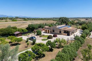 Masia a Algaida. Encantadora finca con 2 unidades residenciales en algaida  obj.