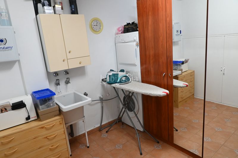 Foto 94687723-b5d6-4928-8c08-ebfedc25d520. Casa bifamiliare in calle tiziano 15 in San Francisco - El Chorrillo Gabias (Las)