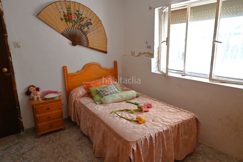 Foto a92f6d55-07b2-4e67-9a5f-8b4f9a5325df. Casa adossada a calle huesca 38 a Avda. De los Ogíjares Armilla