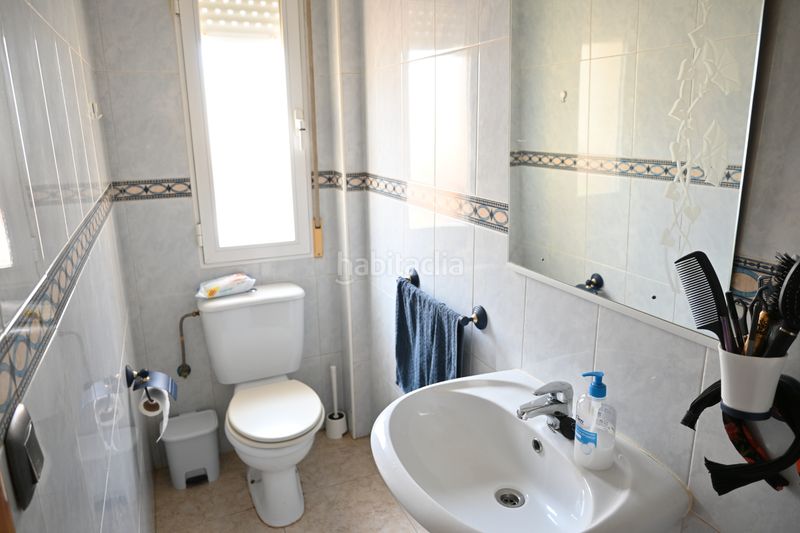 Foto 07941c90-3df8-4649-85d2-1003dbf60684. Casa adossada a calle arrayanes 30 a Híjar Gabias (Las)