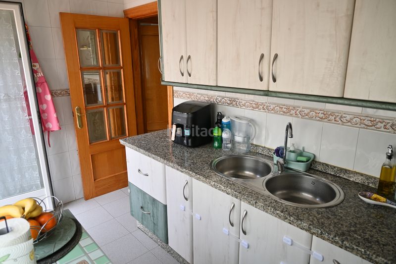 Foto a0ab7025-8ffe-492c-9f16-0bc53ad96ac6. Casa adossada a calle arrayanes 30 a Híjar Gabias (Las)