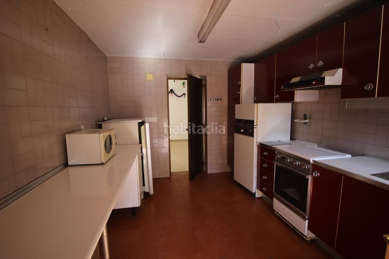 Foto acc8e2b2-c32c-452b-87b9-022da35b162f. Edifici a calle granada 23 a Avda. De los Ogíjares Armilla