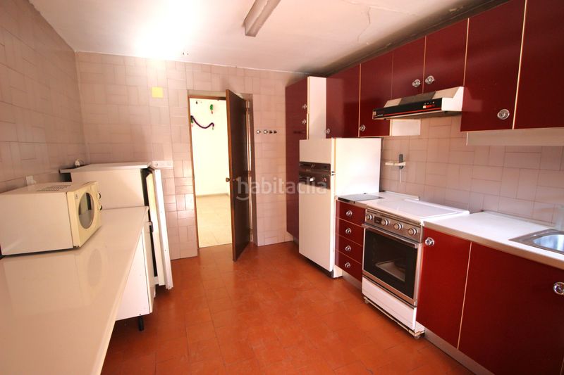 Foto f5ca93d3-b825-49f9-968e-0d9e02904847. Edifici a calle granada 23 a Avda. De los Ogíjares Armilla