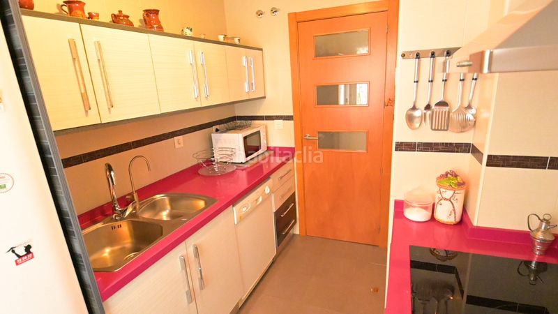 Foto 20f1ac42-a5bb-4af9-a2f9-df5e4096a331. Piso en calle covadonga 6 se vende piso de dos dormitorios con balcón en el zaidín en Granada