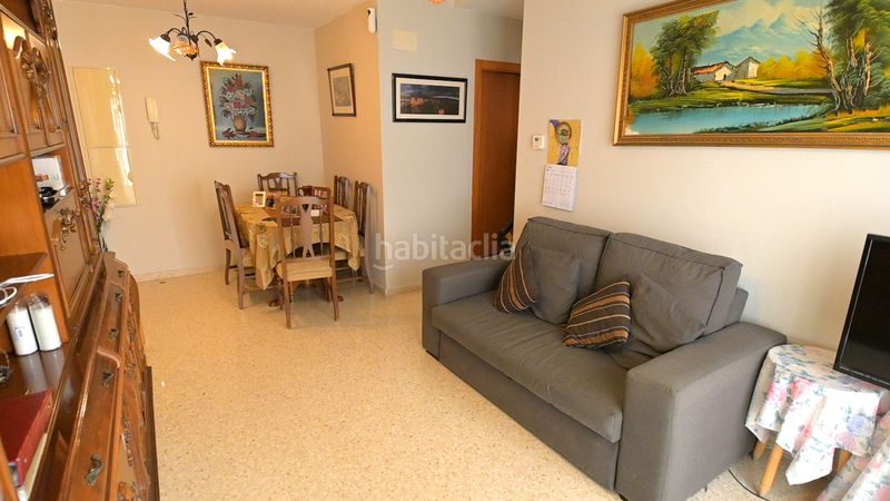 Foto 4e9c180a-58ec-4d68-9d7d-ec5a3bf03af6. Piso en calle covadonga 6 se vende piso de dos dormitorios con balcón en el zaidín en Granada