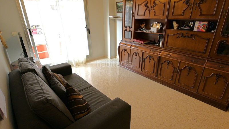 Foto 85d56239-a963-482e-acae-9bf024e2f99a. Piso en calle covadonga 6 se vende piso de dos dormitorios con balcón en el zaidín en Granada