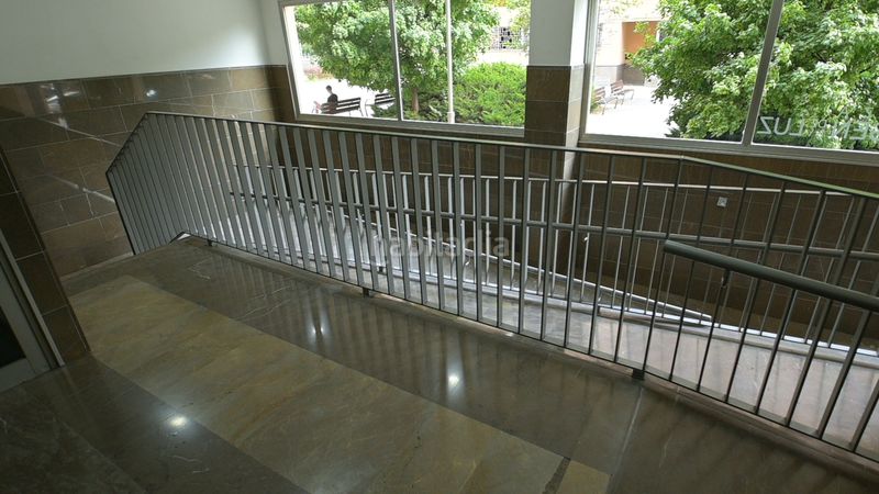 Foto 90ce6ce8-372d-4543-ba29-59f9881856b8. Piso en calle covadonga 6 se vende piso de dos dormitorios con balcón en el zaidín en Granada