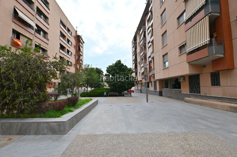 Foto e62fff9c-7208-4f2a-a864-3d7f1b121fe6. Piso en calle covadonga 6 se vende piso de dos dormitorios con balcón en el zaidín en Granada