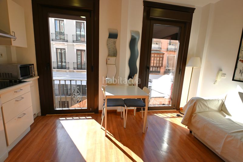 Foto 32fb3da7-1062-4b1d-a1d5-ae580fda2046. Piso en puerta real de españa 17 se venden dos pisos de uno y dos dormitorios en pleno centro en Granada