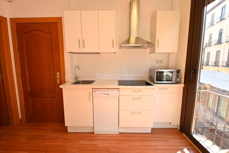 Foto 4836e3bb-2c80-4f21-9906-41ae22734d1c. Piso en puerta real de españa 17 se venden dos pisos de uno y dos dormitorios en pleno centro en Granada