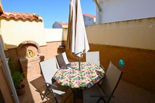 Casa adossada  La romanza 13. Casa adosada en esquina de tres dormitorios en híjar