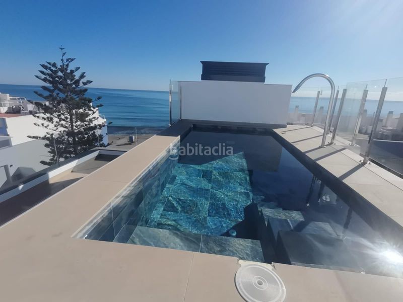 Foto 4bf29bb5-3681-46f7-8a96-bd26db3cbebf. Àtic amb piscina a Zona Playa de los Locos Torrevieja