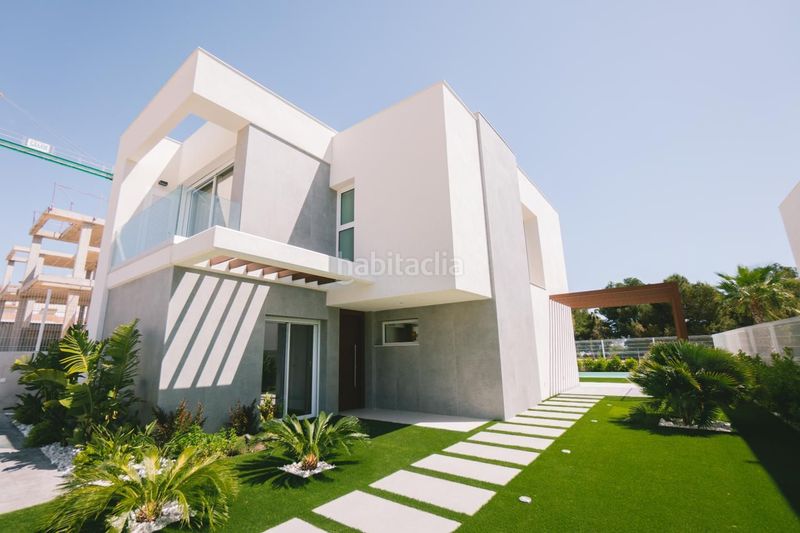Foto 92b809b4-d014-46ca-b685-78be0b8cfc3a. Chalet with pool in Golf Bahía Finestrat